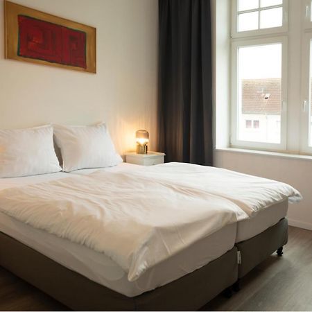 Jaybnb - Apartment Direkt Am Hafen Mit Terrasse Und Uhd Tv Dortmund Bagian luar foto