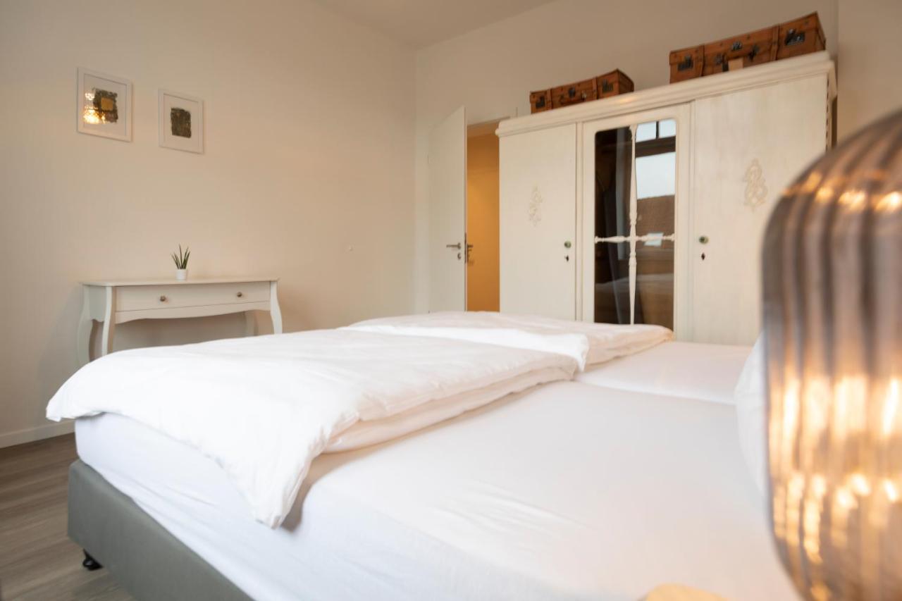 Jaybnb - Apartment Direkt Am Hafen Mit Terrasse Und Uhd Tv Dortmund Bagian luar foto