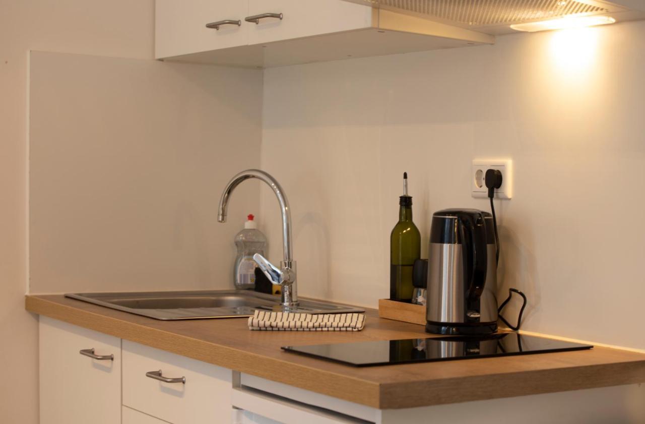 Jaybnb - Apartment Direkt Am Hafen Mit Terrasse Und Uhd Tv Dortmund Bagian luar foto